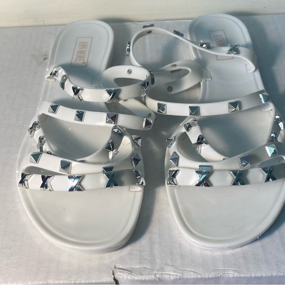 Ann More White Silver Sandals Womens Size 9